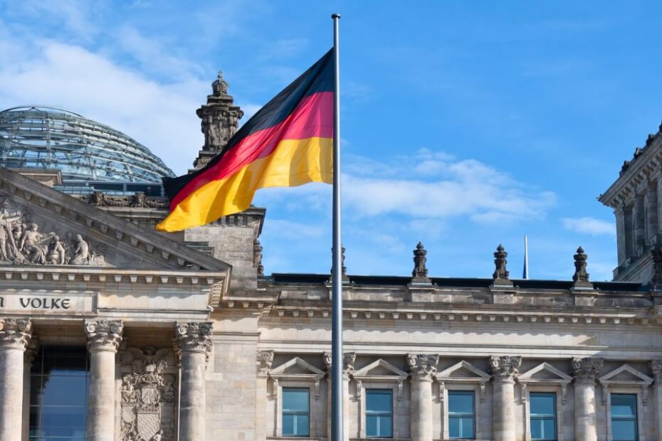 Germany Seeks Passport-Free Travel for UK Students on School Trips, Exchanges