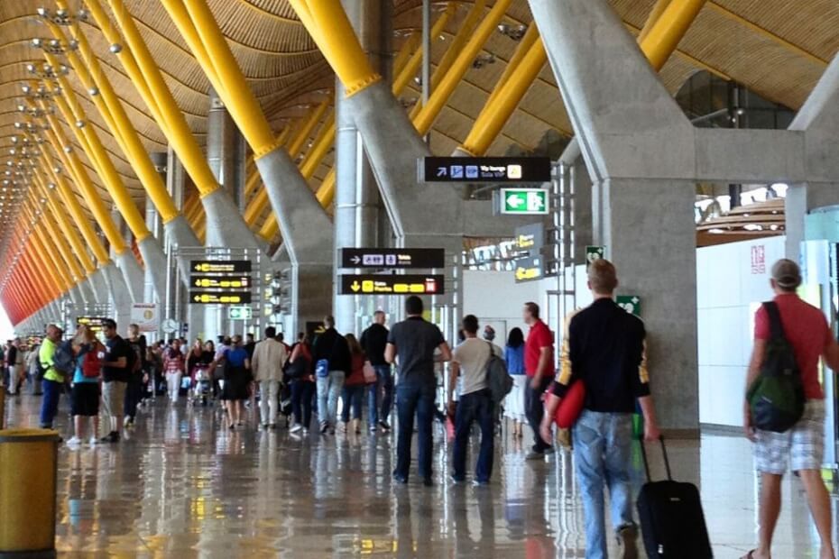 Οι επισκέπτες εκτός ΕΕ στην Ισπανία χρειάζονται τώρα απόδειξη διαμονής, επιστολή πρόσκλησης