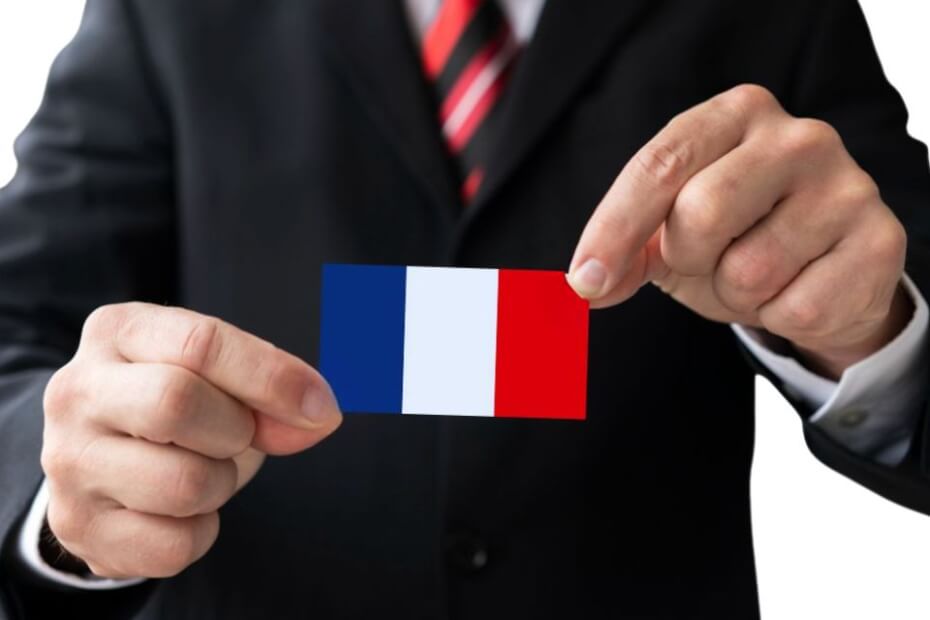 La Francia ricorda ai residenti britannici di utilizzare correttamente le carte e i documenti di residenza francesi per evitare i controlli EES