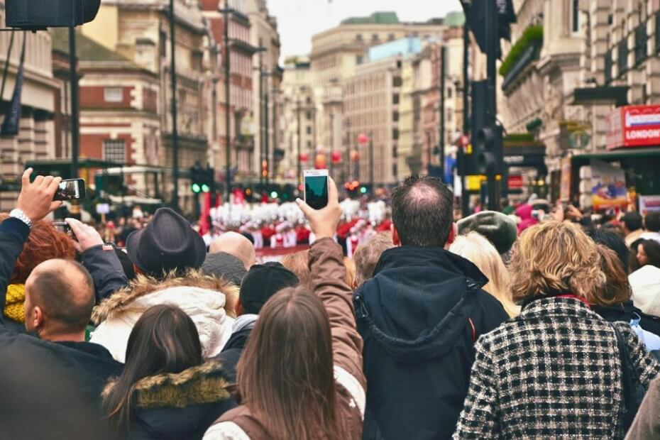 Imigracja napędza wzrost liczby ludności Wielkiej Brytanii do 68,3 mln